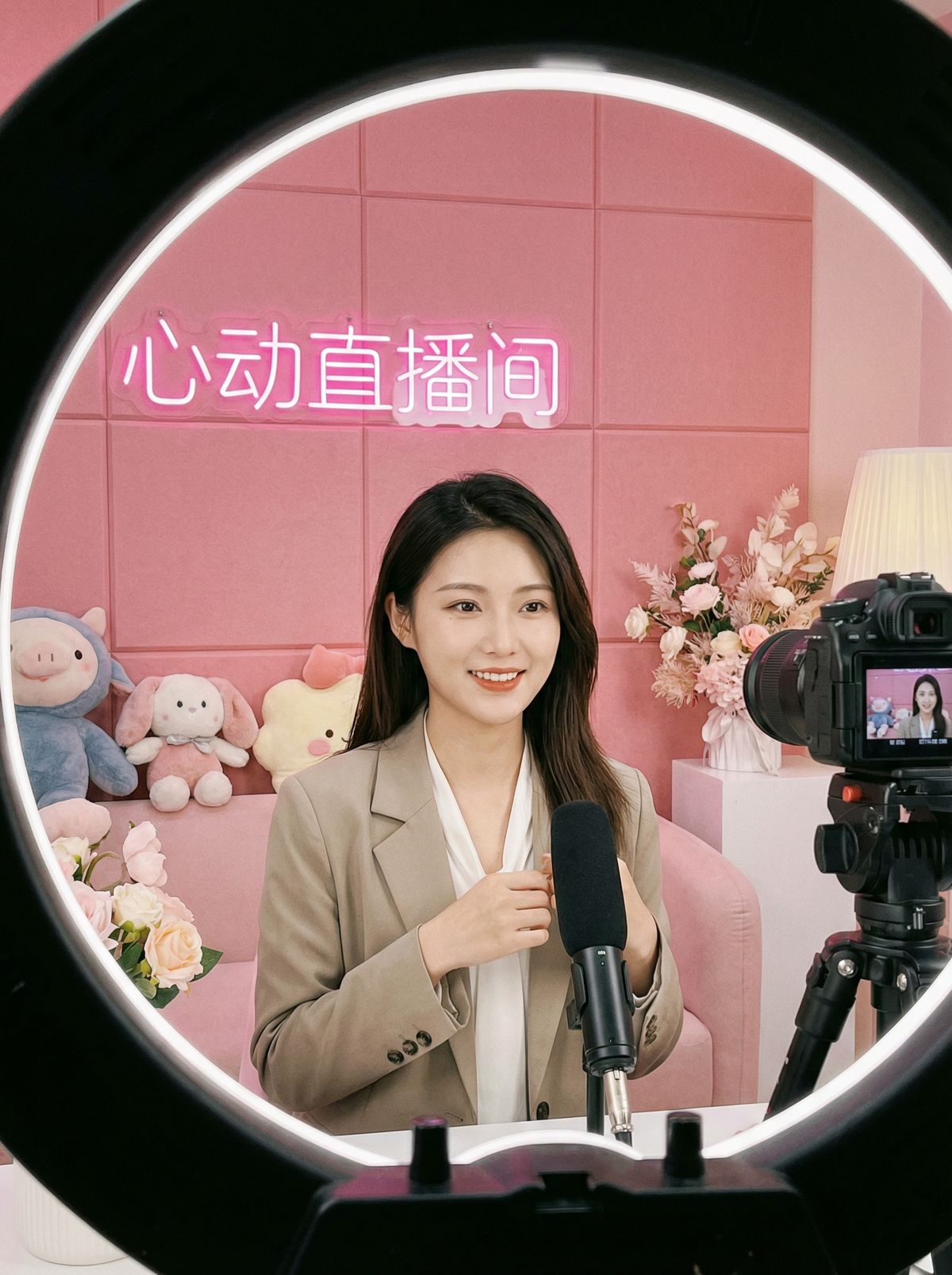 探花美女直播视频